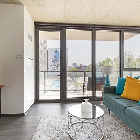 2Br Chic New Apartment With Rooftop Pool & Gym